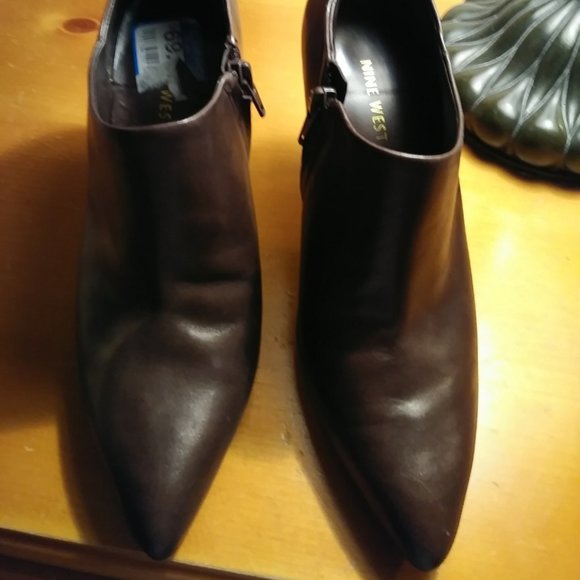 Nine West - Picture 3 of 6